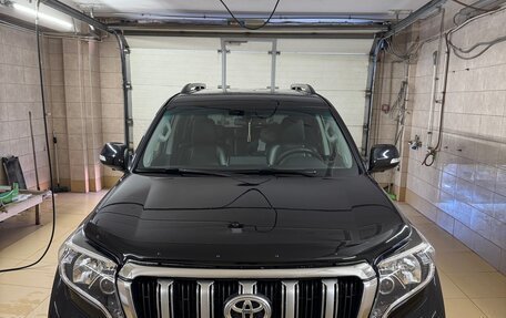Toyota Land Cruiser Prado 150 рестайлинг 2, 2016 год, 4 600 000 рублей, 1 фотография