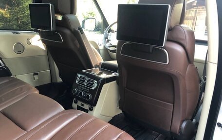 Land Rover Range Rover IV рестайлинг, 2017 год, 5 250 000 рублей, 6 фотография