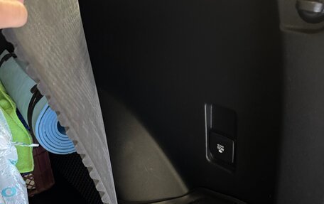 Toyota Land Cruiser Prado 150 рестайлинг 2, 2016 год, 4 600 000 рублей, 15 фотография