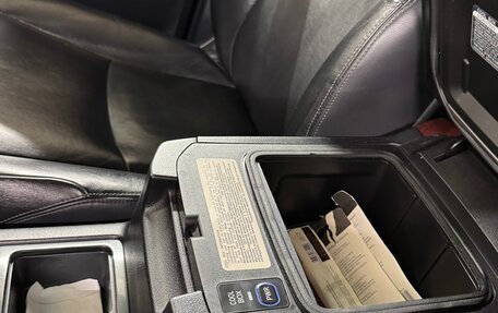 Toyota Land Cruiser Prado 150 рестайлинг 2, 2016 год, 4 600 000 рублей, 21 фотография