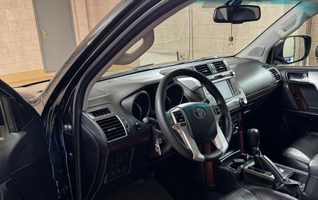 Toyota Land Cruiser Prado 150 рестайлинг 2, 2016 год, 4 600 000 рублей, 22 фотография