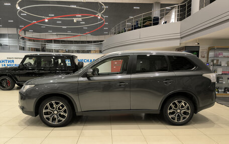 Mitsubishi Outlander III рестайлинг 3, 2014 год, 1 499 000 рублей, 12 фотография