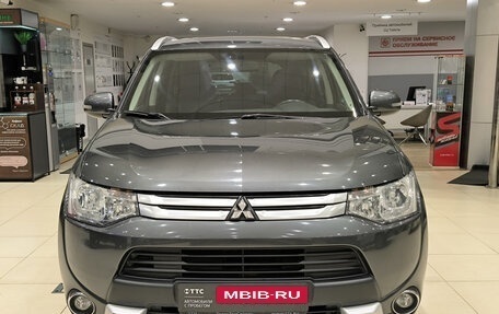 Mitsubishi Outlander III рестайлинг 3, 2014 год, 1 499 000 рублей, 6 фотография