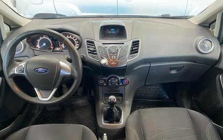 Ford Fiesta, 2015 год, 670 000 рублей, 13 фотография