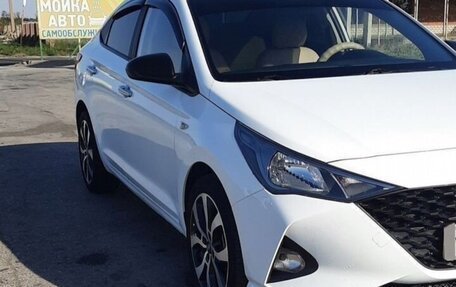 Hyundai Solaris II рестайлинг, 2020 год, 1 525 000 рублей, 2 фотография