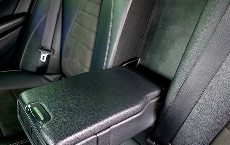Mercedes-Benz E-Класс, 2019 год, 2 300 000 рублей, 20 фотография