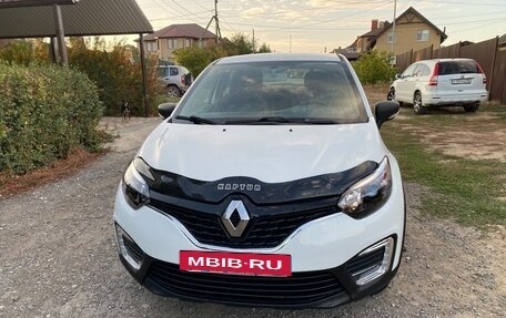 Renault Kaptur I рестайлинг, 2018 год, 990 000 рублей, 4 фотография