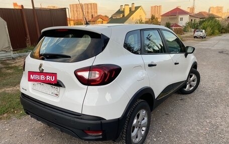 Renault Kaptur I рестайлинг, 2018 год, 990 000 рублей, 10 фотография