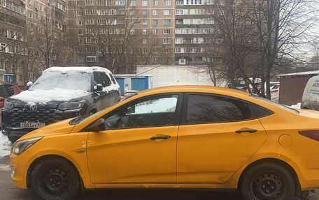 Hyundai Solaris II рестайлинг, 2014 год, 380 000 рублей, 2 фотография