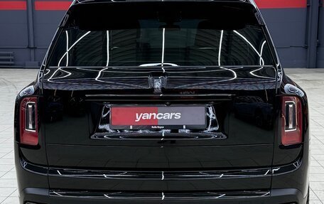 Rolls-Royce Cullinan, 2022 год, 44 000 000 рублей, 7 фотография