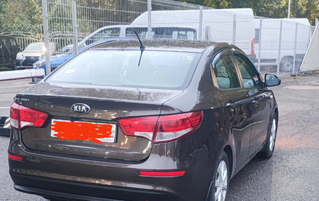 KIA Rio III рестайлинг, 2015 год, 885 000 рублей, 2 фотография