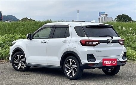 Toyota Raize I, 2022 год, 1 097 000 рублей, 6 фотография