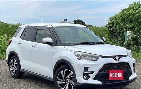 Toyota Raize I, 2022 год, 1 097 000 рублей, 3 фотография