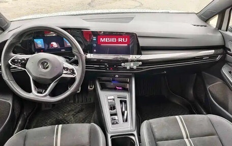 Volkswagen Golf VIII, 2021 год, 1 727 222 рублей, 6 фотография