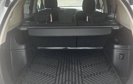 Mitsubishi Outlander III рестайлинг 3, 2019 год, 1 890 000 рублей, 18 фотография