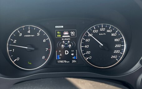 Mitsubishi Outlander III рестайлинг 3, 2019 год, 1 890 000 рублей, 17 фотография