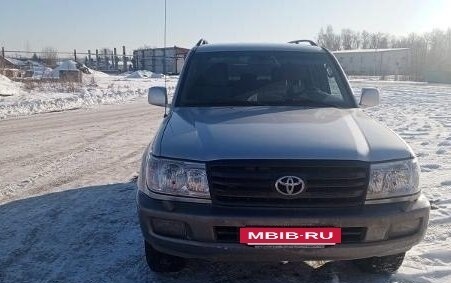 Toyota Land Cruiser 100 рестайлинг 2, 2007 год, 2 099 000 рублей, 2 фотография