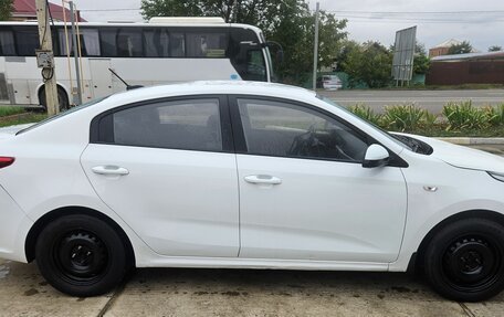 KIA Rio IV, 2019 год, 900 000 рублей, 6 фотография