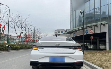 Hyundai Elantra, 2022 год, 1 200 000 рублей, 3 фотография