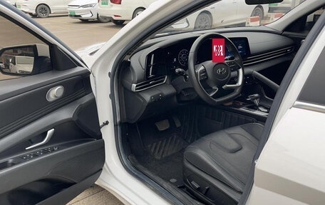 Hyundai Elantra, 2022 год, 1 200 000 рублей, 7 фотография