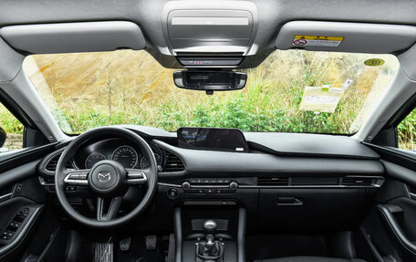 Mazda 3, 2025 год, 1 870 000 рублей, 9 фотография