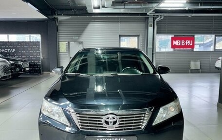 Toyota Camry, 2011 год, 1 390 000 рублей, 2 фотография