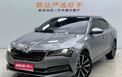 Skoda Superb III рестайлинг, 2022 год, 2 198 000 рублей, 1 фотография