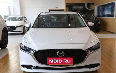 Mazda 3, 2025 год, 2 400 000 рублей, 2 фотография