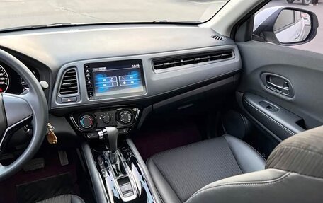 Honda Vezel, 2021 год, 1 400 030 рублей, 6 фотография