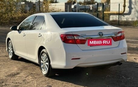 Toyota Camry, 2014 год, 1 850 000 рублей, 4 фотография