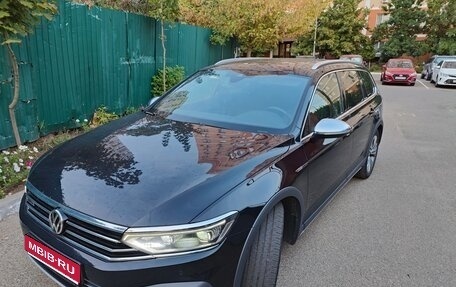 Volkswagen Passat B8 рестайлинг, 2019 год, 3 650 000 рублей, 1 фотография