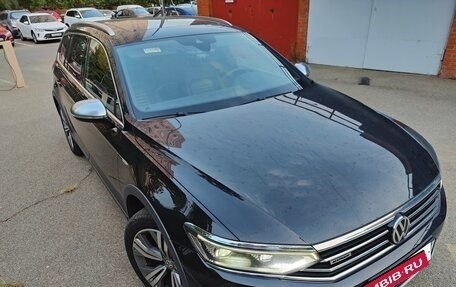 Volkswagen Passat B8 рестайлинг, 2019 год, 3 650 000 рублей, 3 фотография
