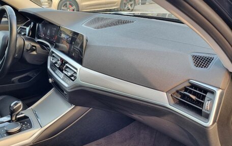 BMW 3 серия, 2020 год, 3 150 000 рублей, 19 фотография