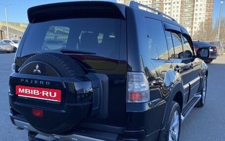 Mitsubishi Pajero IV, 2011 год, 2 000 000 рублей, 3 фотография