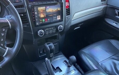 Mitsubishi Pajero IV, 2011 год, 2 000 000 рублей, 8 фотография