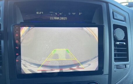 Mitsubishi Pajero IV, 2011 год, 2 000 000 рублей, 10 фотография