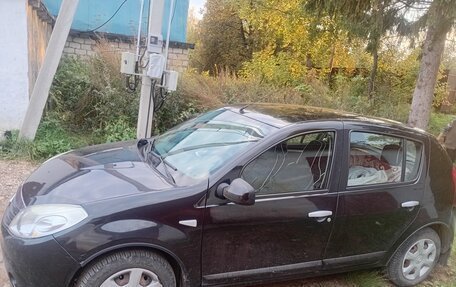 Renault Sandero I, 2012 год, 600 000 рублей, 1 фотография