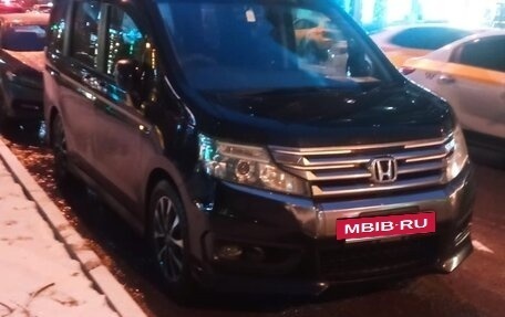 Honda Stepwgn IV, 2012 год, 1 500 000 рублей, 3 фотография