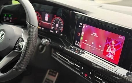 Volkswagen Golf VIII, 2022 год, 1 980 000 рублей, 17 фотография