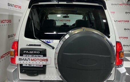 Mitsubishi Pajero III рестайлинг, 1999 год, 1 300 000 рублей, 13 фотография