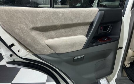 Mitsubishi Pajero III рестайлинг, 1999 год, 1 300 000 рублей, 21 фотография