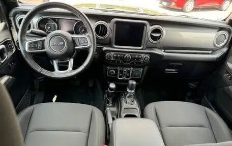 Jeep Wrangler, 2021 год, 4 854 000 рублей, 12 фотография