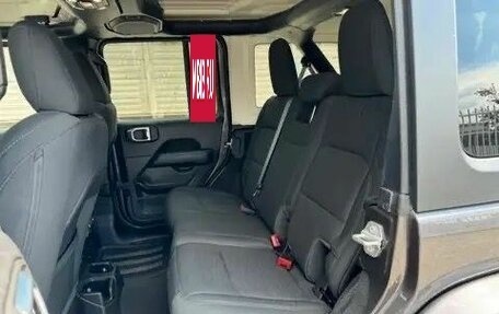 Jeep Wrangler, 2021 год, 4 854 000 рублей, 10 фотография