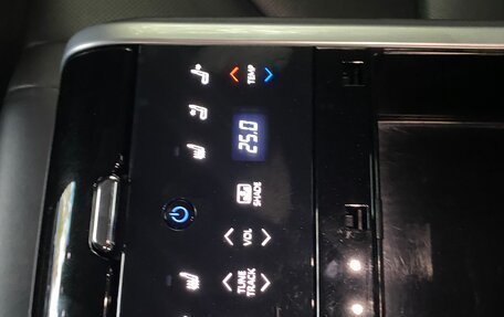 Toyota Camry, 2018 год, 2 315 000 рублей, 6 фотография