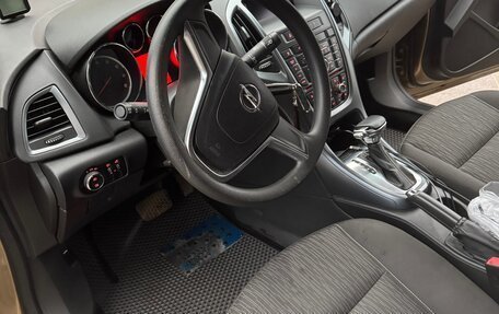 Opel Astra J, 2012 год, 1 200 000 рублей, 10 фотография