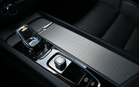 Volvo XC60 II, 2022 год, 3 870 000 рублей, 23 фотография