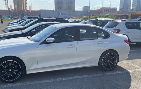 BMW 3 серия, 2019 год, 3 300 000 рублей, 3 фотография