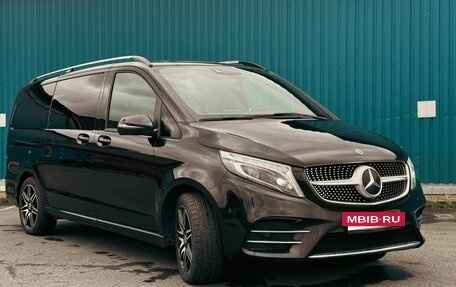 Mercedes-Benz V-Класс, 2019 год, 6 450 000 рублей, 9 фотография