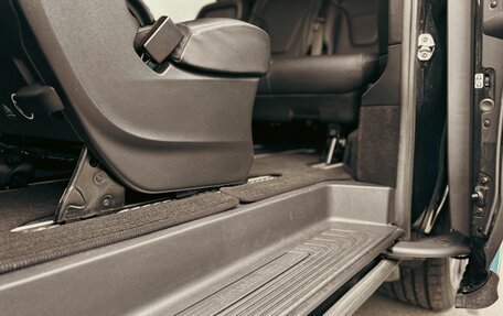 Mercedes-Benz V-Класс, 2019 год, 6 450 000 рублей, 23 фотография