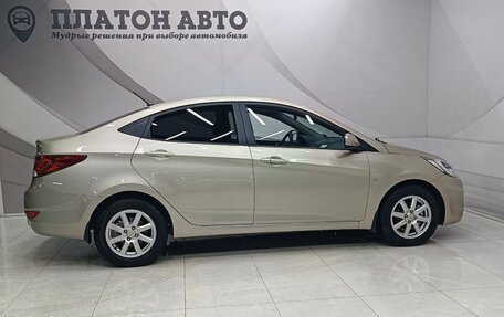 Hyundai Solaris II рестайлинг, 2011 год, 750 000 рублей, 4 фотография